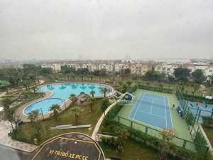 em cần bán gấp căn 1ng diện tích 40m2 giá 3,8 tỷ lh: 