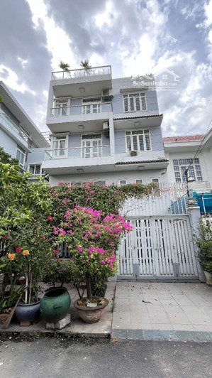 cho thuê biệt thự 62/8 đường 27, 45 triệu, 153m2 (10m x 15m), đầy đủ nội thất, 7pn, 7wc.