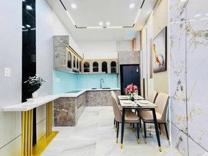 nhà đẹp trung tâm quận 5 - hẻm 59 trần phú p4 q5 - dt 3m5 x 11 - 1 trệt 2 lầu - giá 8.5 tỷ