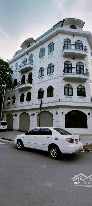 cho thuê nhà kđt đô nghĩa, hà đông. dt 150m2, 5 tầng, lô góc, thông sàn, thang máy, giá 60tr