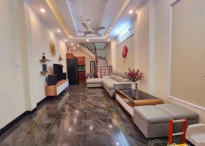 bán nhà cách ngã tư vạn phúc- hđ 200m- full nội thất - dt 40m- 5tầng - giá 7.x tỷ- lh 