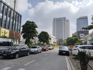 chủ hạ chào 5 tỷ bán nhà phố mạc thái tông, phân lô , 2 ô tô tránh đỗ , diện tích 86m, đang kd cafe