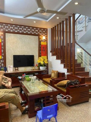 bán nhà võ chí công, tây hồ 33m2, 5 tầng, mt4m, 6.7 tỷ, ngõ ô tô, ngõ thông, 50m ra đường ô tô