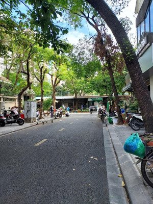 chính chủ cho thuê nhà nguyên căn nguyễn thị thập, trung hòa, 90m2 x 6 tầng, có thang máy