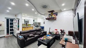 chung cư 3 ngủ - 2wc - lô góc - 2logia - vị trí trung tâm - tiện ích vô vàn - nhà đẹp ở ngay - full