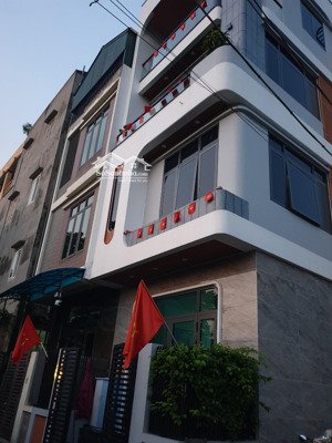 bán nhà mặt phố trần đại nghĩa, hai bà trưng lô góc 2 mặt thoáng, mt 7.5m vỉa hè kinh doanh đỉnh