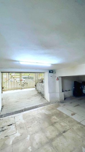 siêu biệt thự làng việt kiều châu âu. dt179.3m2; 5 tầng; mt26m; giá chào 49,5 tỷ. view vườn hoa