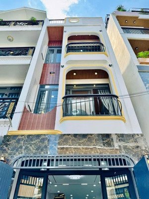 cần tìm chủ cho căn nhà đẹp 56.7m2 ngay hoàng hoa thám, tân bình. giá: 3 tỷ 120. shr, công nhận đủ