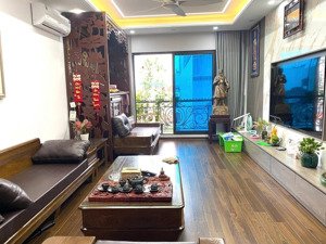 bán nhà 6 tầng thang máy, nội thất xịn, ngõ nông gần mặt phố