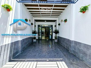 cho thuê nhà 4pn-5wc, full nội thất đẹp tại 1027 huỳnh tấn phát quận 7, giá 30tr