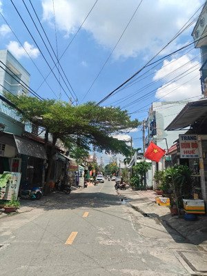 nhà 3 tầng mặt tiền kinh doanh đường ht23, 6.5x25m, giá 9.2 tỷ tl