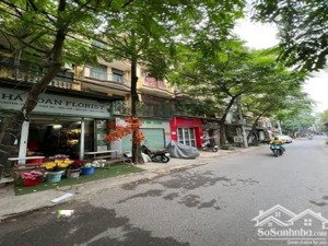 bán nhà mặt phố yên hòa 2 thoáng vị trí đắc địa chỉ hơn 200tr/m2. 
