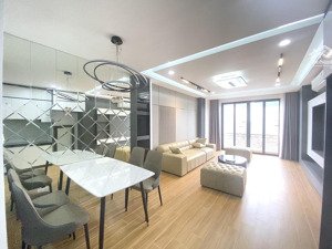 bán nhà 50m2 mới xây 7 tầng. thang máy. full nội thất. 14,9 tỷ. 