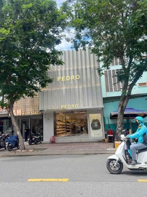 cần bán nhà mặt tiền lê văn sỹ, p14, q3. dt: 6x18m, nh:11m. 2 lầu. gía bán 70 tỷ tl