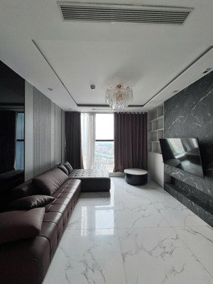 cho thuê căn góc 3 ngủ sáng tòa s6 view sân golf