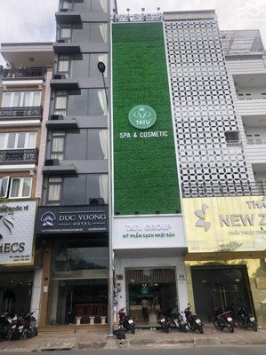 bán nhà mặt tiền kinh doanh đường hoàng việt, p4 tân bình. kết cấu sẵn hầm 5 tầng có thang máy