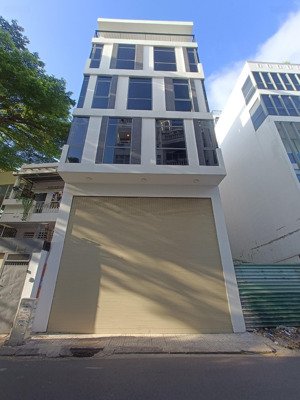 mặt tiền đường sư vạn hạnh gần bệnh viện 115 và vạn hạnh mall quận 10