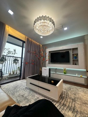 bán căn hộ green stars, nhỉnh 8 tỷ vnd, 102m2 3n2vs full đồ, sẵn sổ giao dịch luôn, có slot ô tô