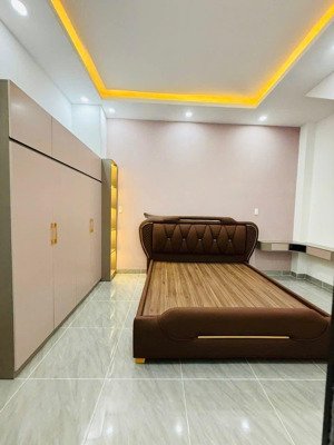 bán nhà sổ hồng riêng gần vòng xoay an phú thuận an bình dương