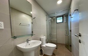 cho thuê duplex masteri thảo điền 3pn sân vườn hồ bơi liền kề-trống sẵn