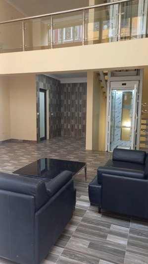 cho thuê nhà mặt phố lương thế vinh, thanh xuân, 61m2*7tầng, tháng máy, 45 triệu