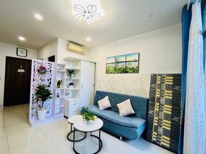 cho thuê căn studio q7 boulevard, full nội thất đẹp: 35m2/8tr hướng mát, căn góc, view thoáng.