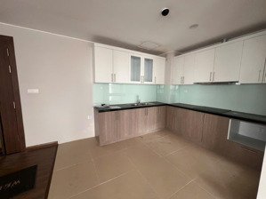 cần bán gấp căn góc 168m udic west lake nội thất cơ bản giá 13,2 tỷ 