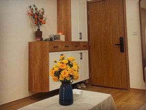 bán căn 2 phòng ngủ ori garden full nội thất - view thành phố đông nam cực đẹp - sổ sẵn công chứng