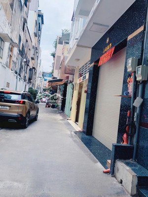 bán nhà hẻm xe hơi đường thành thái, p.12 q.10 dt: 4.1x17m giá: 11 tỷ tl