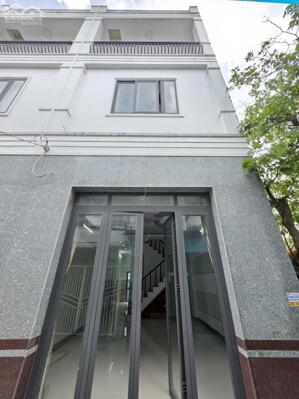 nhà 1 trệt 2 lầu trục chính hẻm 1-2 nguyễn văn cừ, dtsd 154,2m2, giá bán 3 tỷ 490 triệu