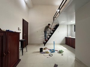 cho thuê phòng gần ufm, nttu, ul, tdt, rmit tiện đi phú mỹ hưng, cresent mall, q4, q1, nhà bè, q8