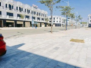 bán nhà mặc phố tại thị trấn lai uyên 3 tỷ 1 100m2