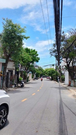 nhà mặt tiền đường nhựa 7.5m, cách trục đường biển võ nguyên giáp - đà nẵng 500m, giá cực rẻ