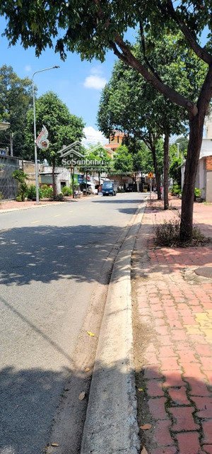 bán gấp lô đất mặt tiền vị trí kinh doanh tốt, cách đh bình dương chỉ 500m, giá tốt lh 