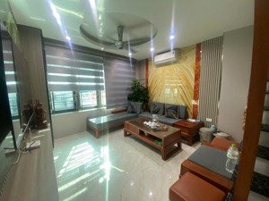 bán nhà xuân đỉnh, ô tô tránh, kinh doanh đỉnh, sát phố, nội thất xịn sò, 40m2, 12.8 tỷ.