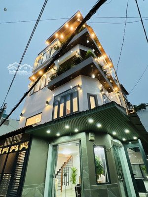 bán nhà hoàng bật đạt 5,5 x 15 đúc 3,5 tấm hẻm 5m giá 6.45ty. lh 