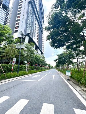 siêu phẩm đầu tư phân lô vỉa hè 7 tầng thông sàn - thang máy-la khê hà đông