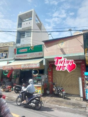 nhà mặt tiền siêu ngon khu bàu cát, 70m2 , 2 tầng , chỉ 9 tỷ