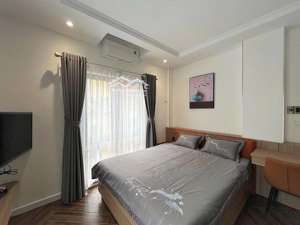 căn hộ chung cư tách bếp cửa sổ đón nắng full nội thất ngay nguyễn cửu vân, gần hàng xanh , an ninh