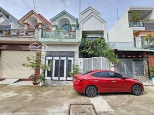 chủ gửi bán căn nhà trên đường võ thị sáu cách bigc go chỉ 2km dt 64m2 1t1l sổ sẵn nhà đúc btct.