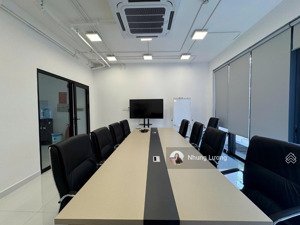 cho thuê nhà sala 5.7m x 20m, tầng, 480m² 110tr/tháng, có thang máy, máy lạnh, e nhung 