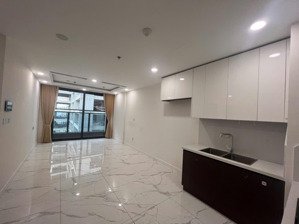 cho thuê sunshine sky city q7 , 2pn 2wc , 75m2 . nt cơ bản , giá chỉ : 12 triệu / tháng .