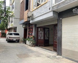 cần bán nhanh - nhà đẹp phố an dương vương - ô tô tránh - sổ đẹp nở hậu - giá thách thức thị trường