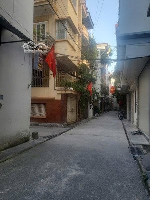 bán nhà 4 tầng kv quân đội - lê trọng tấn - nguyễn lân - phan đình giót - ngõ thông - gần ô tô