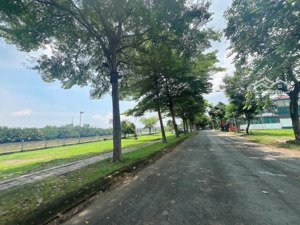 đất xây biệt thự ,view sông 200m2 chỉ 13ty500