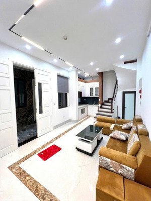 trung kính - trần duy hưng ngõ thông-lô góc siêu đẹp 5 tầng mới ở ngay giá chỉ 8.9 tỷ