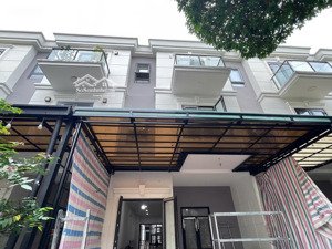 bán căn nhà phố sim city quận 9 giá chỉ 7.9 tỷ