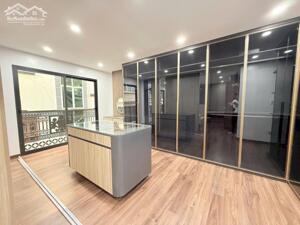 BÁN NHÀ HOÀNG MAI GẦN PHỐ MAI ĐỘNG, NHÀ MỚI MẶT TIỀN RỘNG, 6 TẦNG THANG MÁY GARA Ô TÔ.