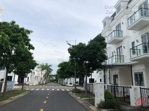 bán nhà phố hoàn thiện simcity giá siêu tốt