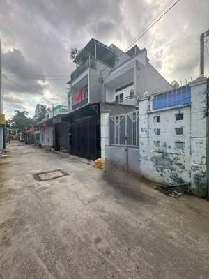 nhà chính chủ cần bán gấp thuộc 1 xẹc trường chinh phường tân hưng thuận q12 dt: 4x20